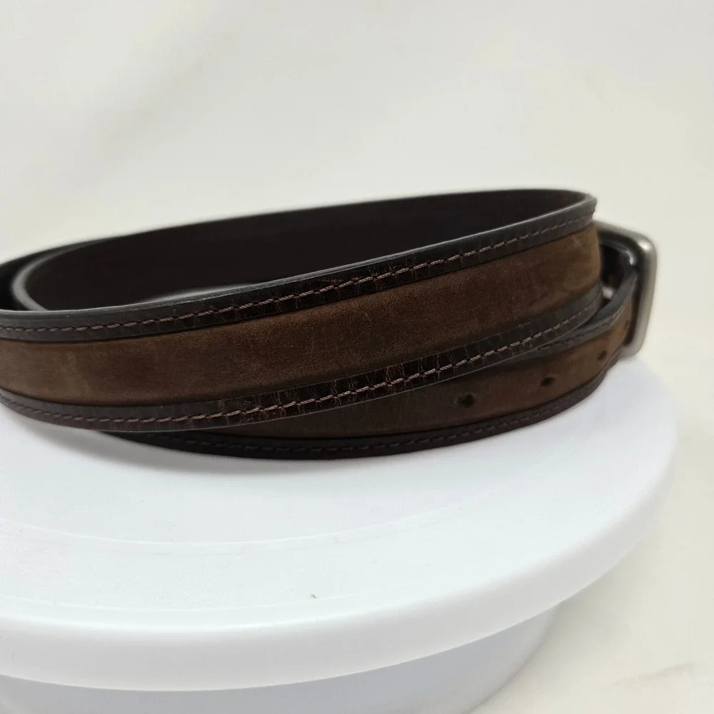 Columbia Mens‎ Brown Leather Suede Inlay Belt Silver Buckle Size 44 11COL0216